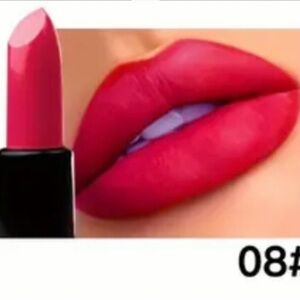 Ultra Matte Pink Lipstick